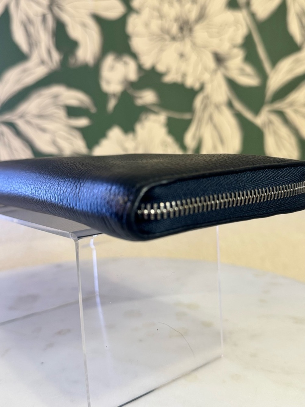 Loewe Navy Blue Leather Zip-Around Wallet EUC - Picture 10 of 14